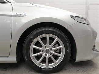 2019 Toyota Camry - Thumbnail