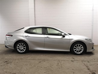 2019 Toyota Camry - Thumbnail