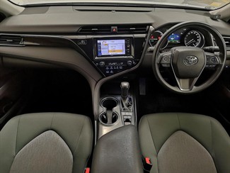 2019 Toyota Camry - Thumbnail