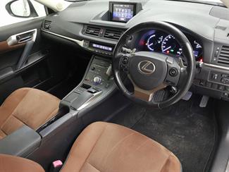 2015 Lexus CT 200H - Thumbnail