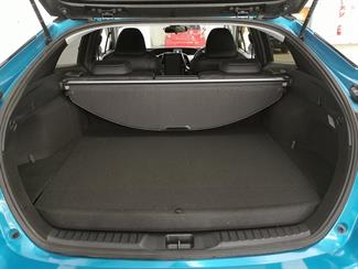 2017 Toyota Prius - Thumbnail