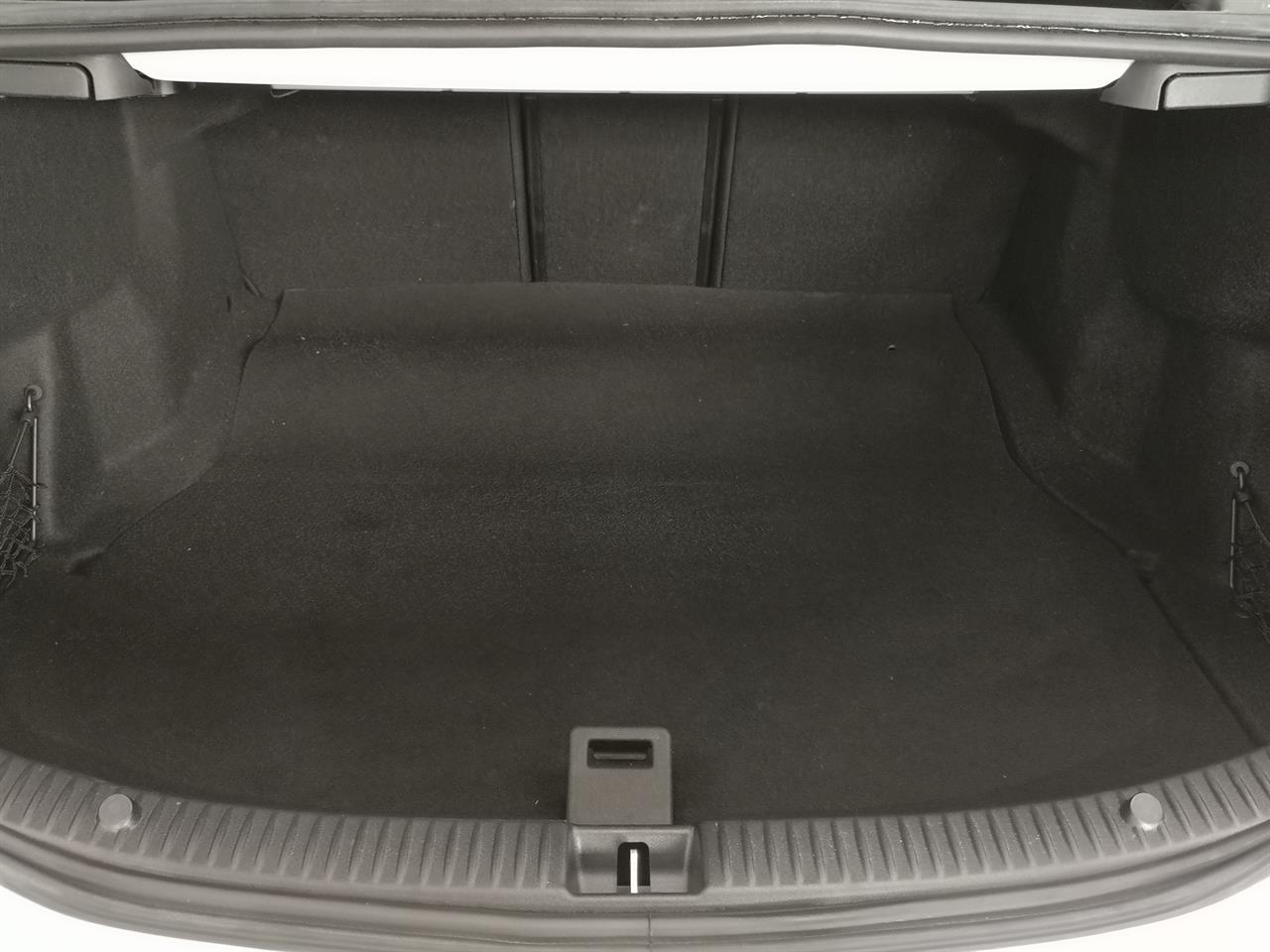 2015 Mercedes-Benz C 200
