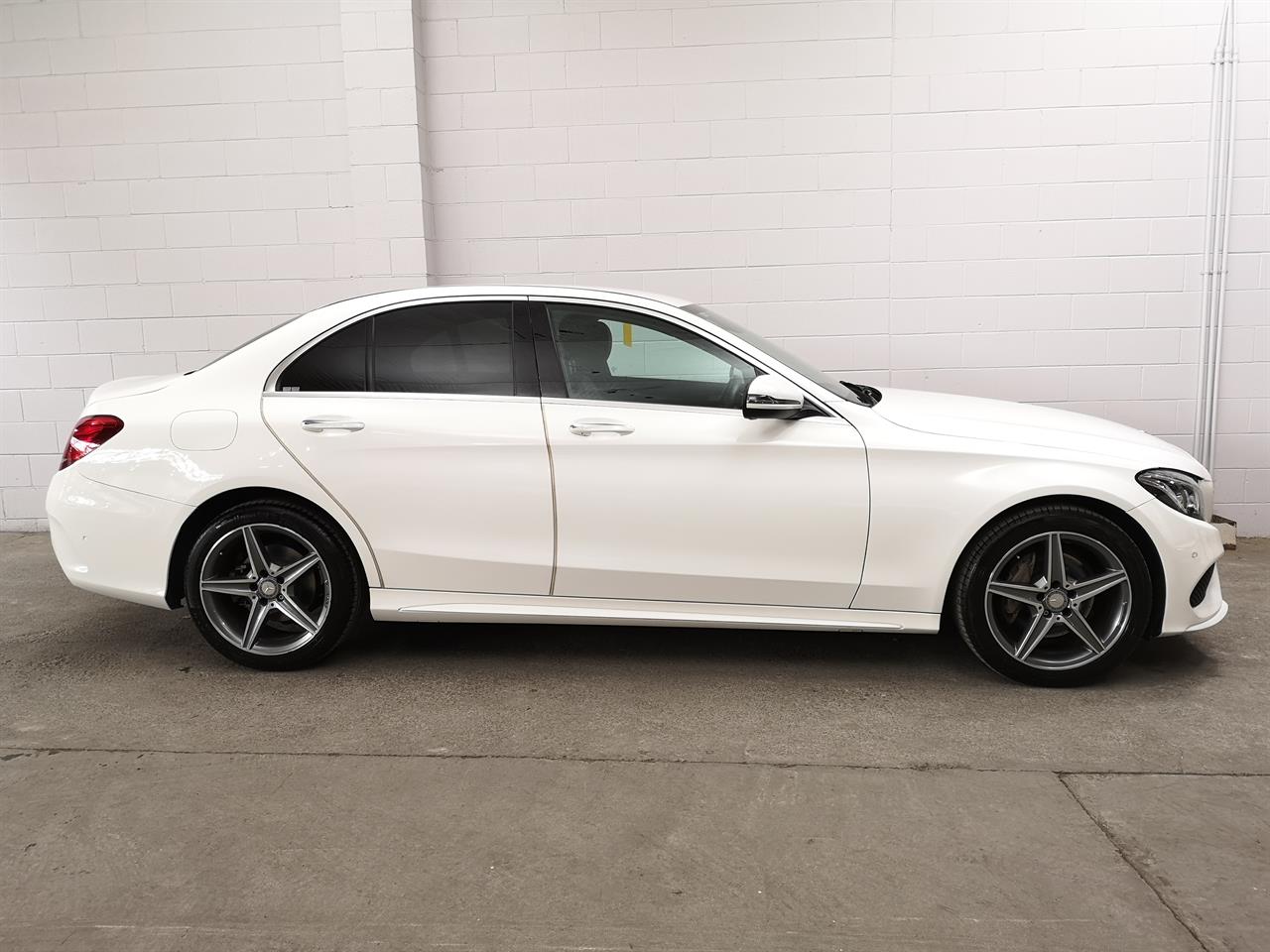2015 Mercedes-Benz C 200