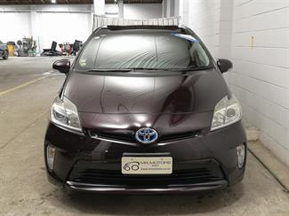 2013 Toyota Prius - Thumbnail