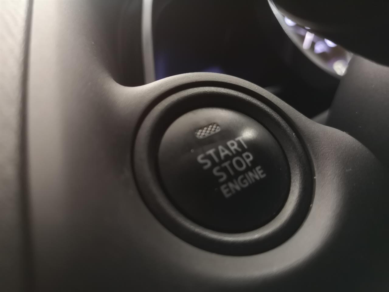 2014 Mazda Axela