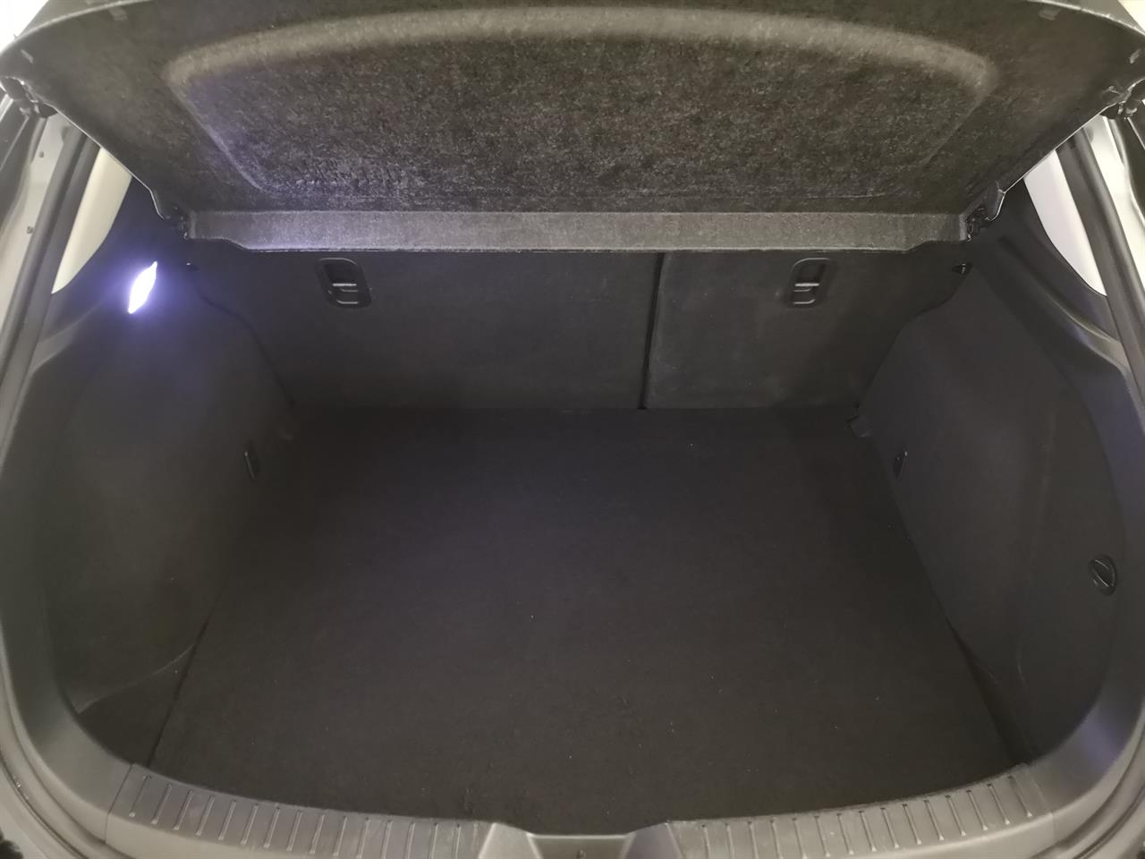 2014 Mazda Axela
