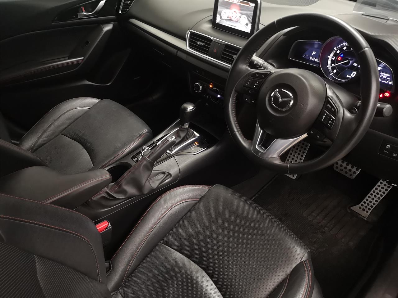 2014 Mazda Axela