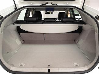 2014 Toyota Prius - Thumbnail