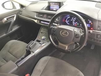 2016 Lexus CT 200H - Thumbnail