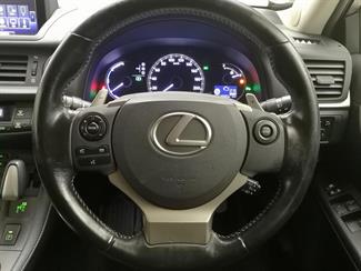 2016 Lexus CT 200H - Thumbnail