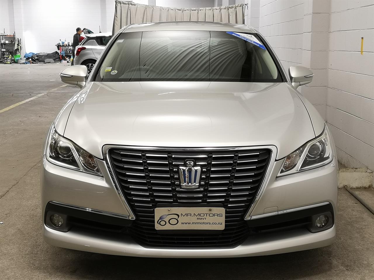 2015 Toyota Crown