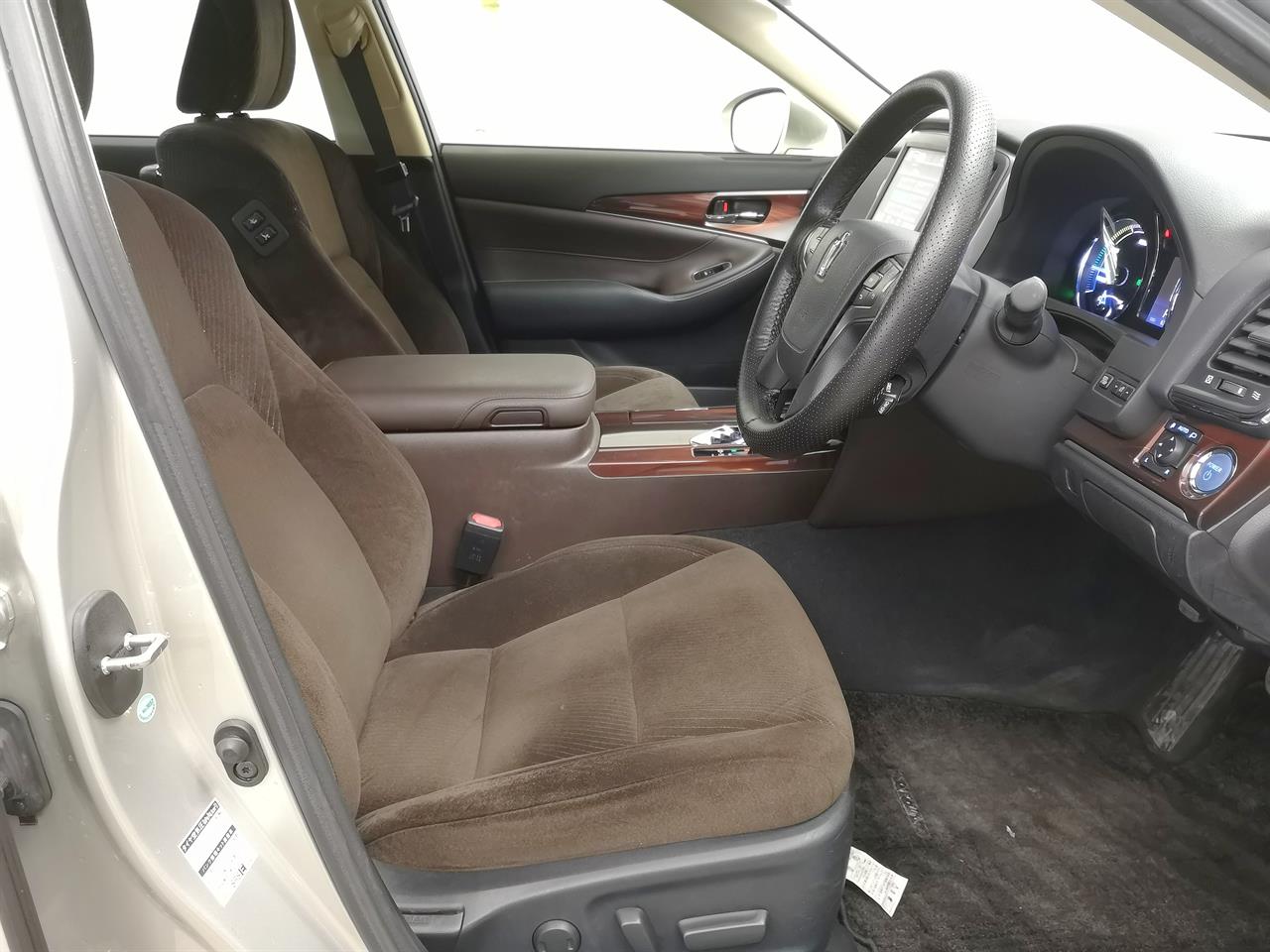 2015 Toyota Crown