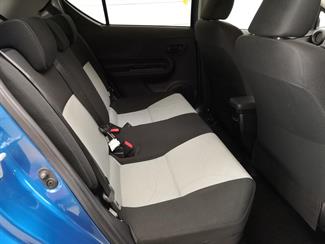 2013 Toyota Aqua - Thumbnail