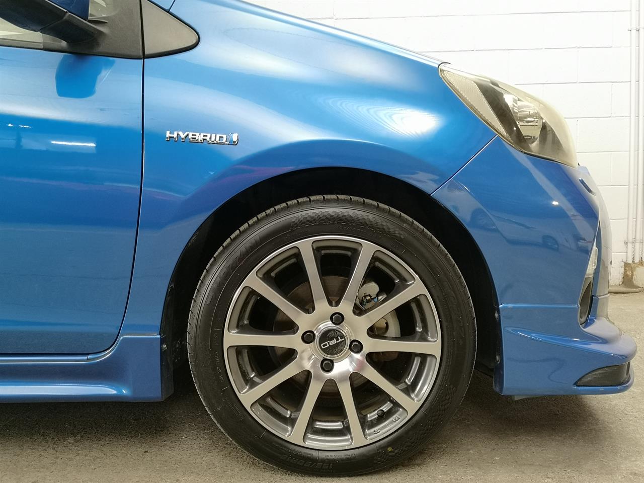 2013 Toyota Aqua