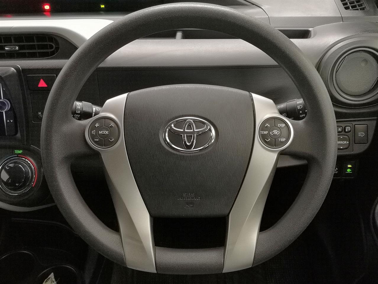 2013 Toyota Aqua