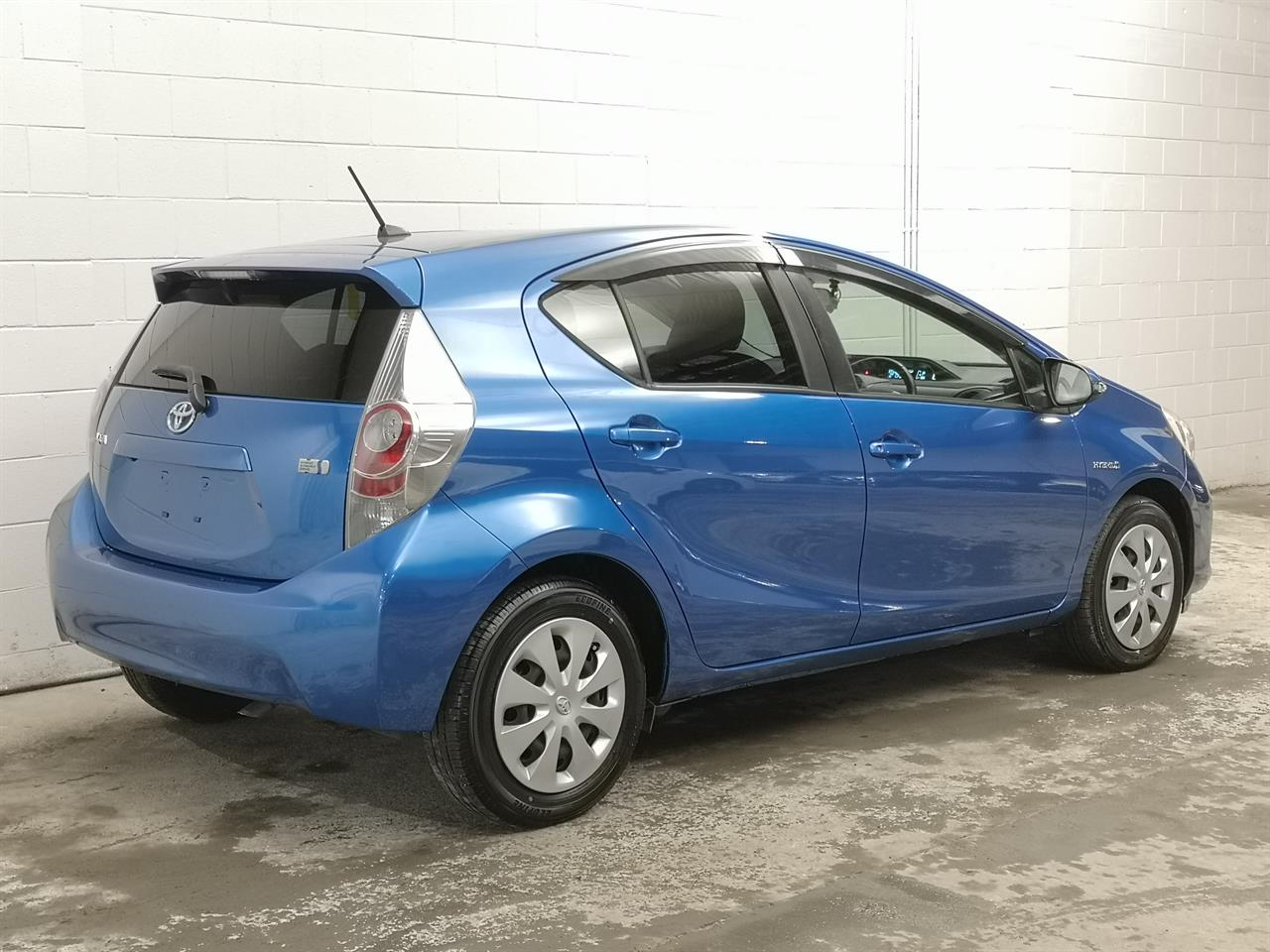 2015 Toyota Aqua