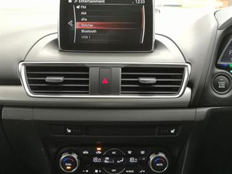 2016 Mazda Axela - Thumbnail