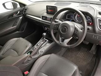 2016 Mazda Axela - Thumbnail