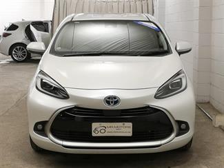 2021 Toyota Aqua - Thumbnail