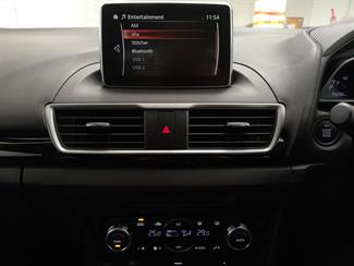 2014 Mazda Axela - Thumbnail