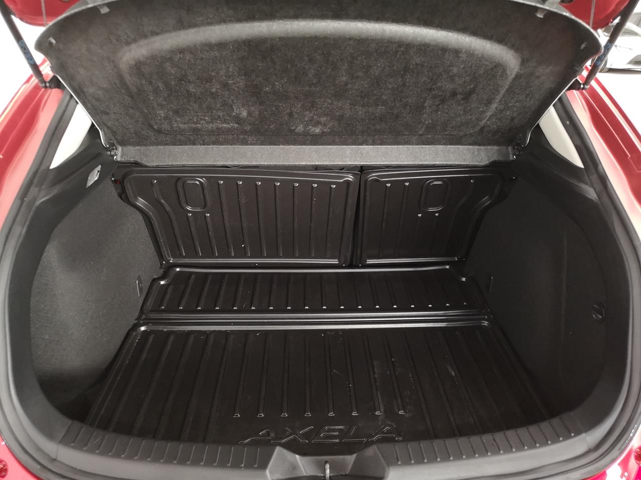 2014 Mazda Axela