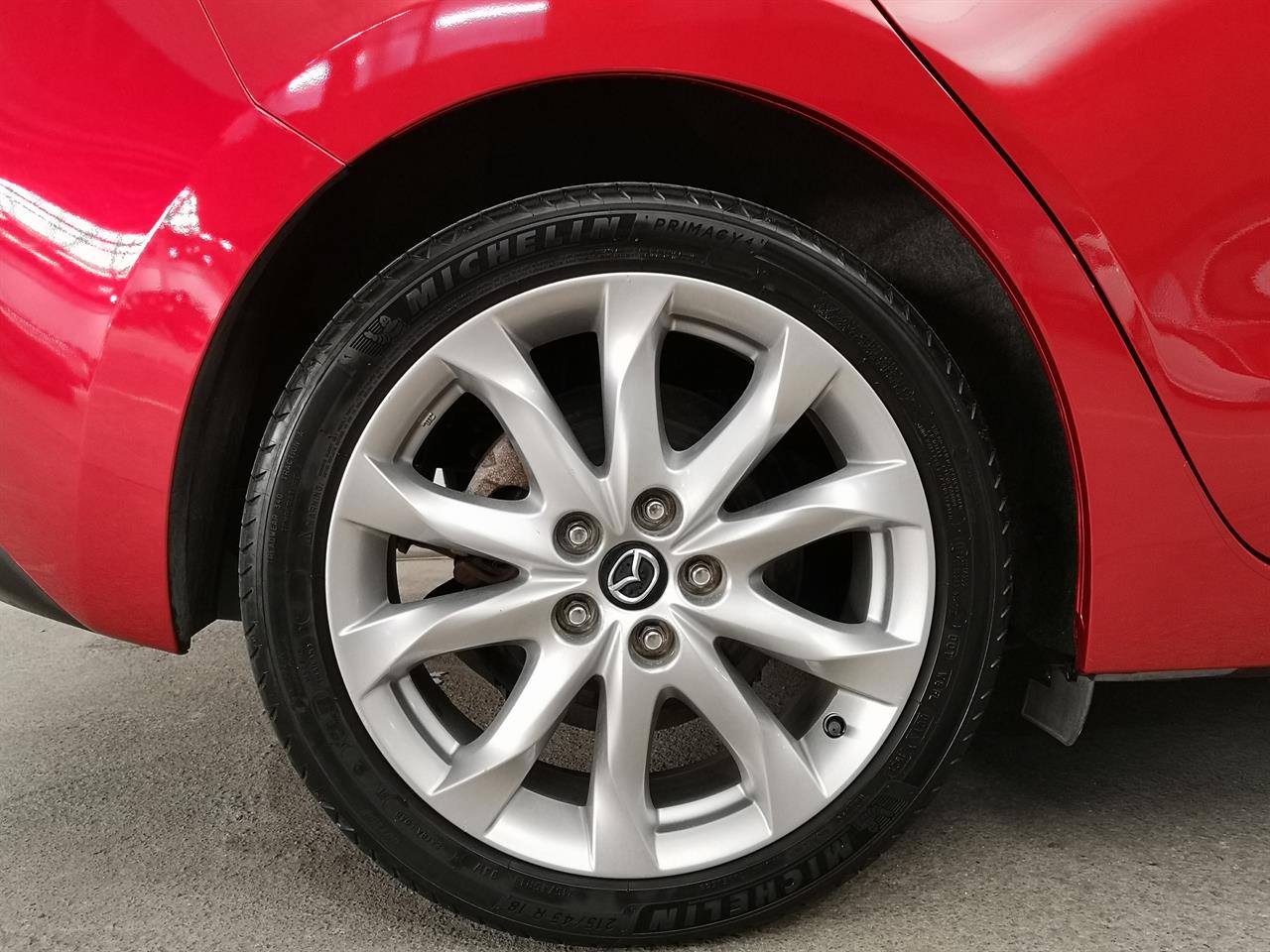 2014 Mazda Axela