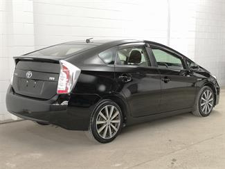 2012 Toyota Prius - Thumbnail
