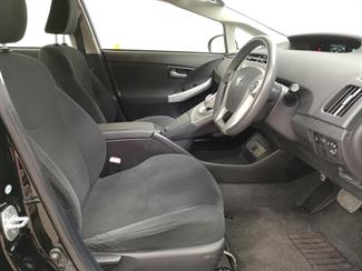 2012 Toyota Prius - Thumbnail