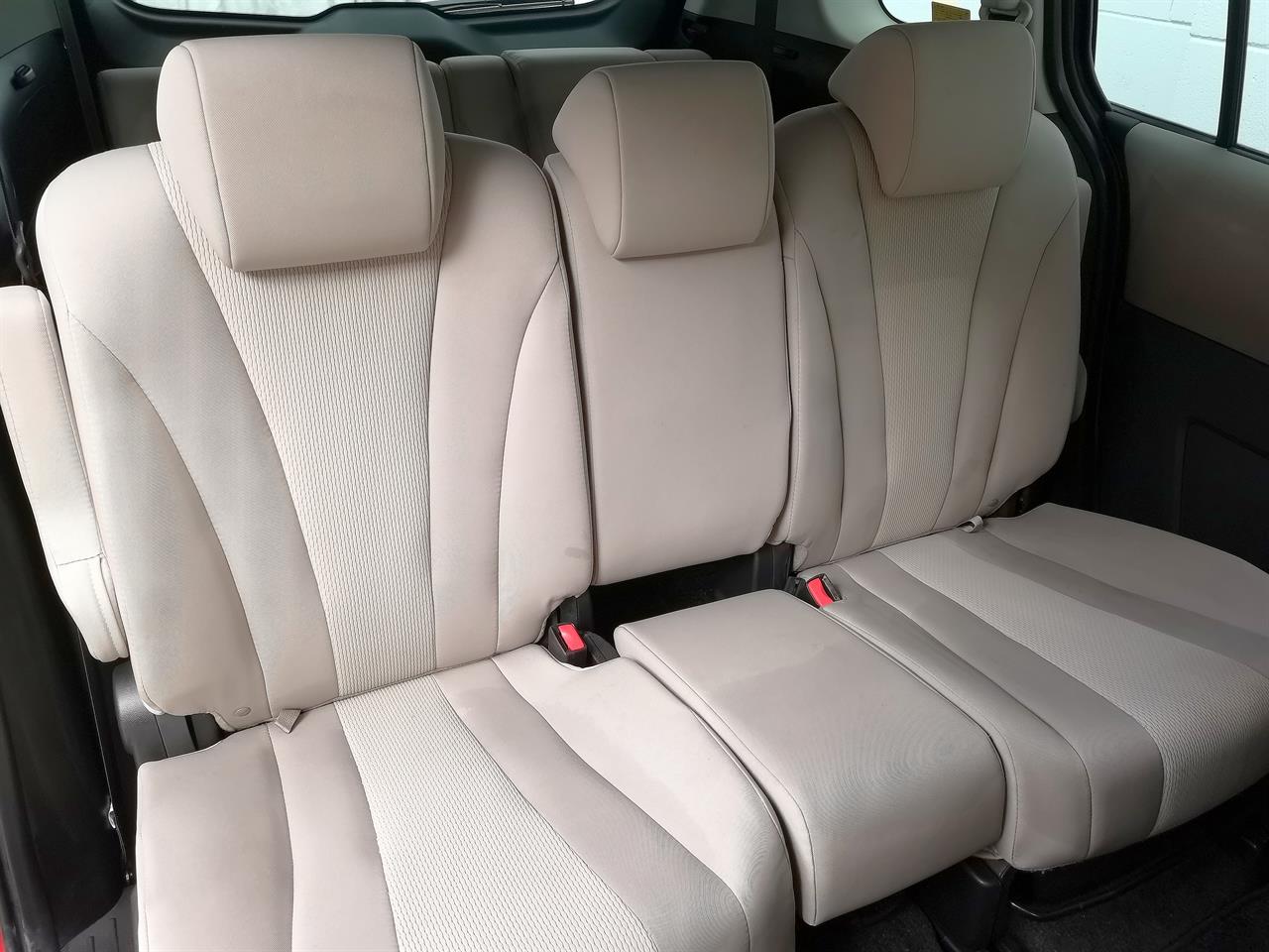 2013 Mazda Premacy