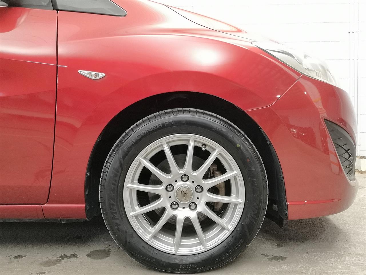 2013 Mazda Premacy