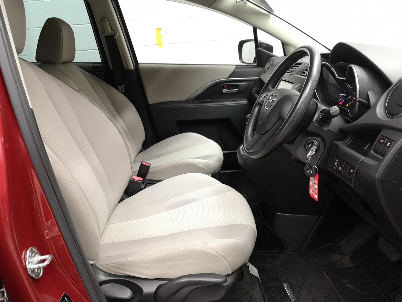 2013 Mazda Premacy