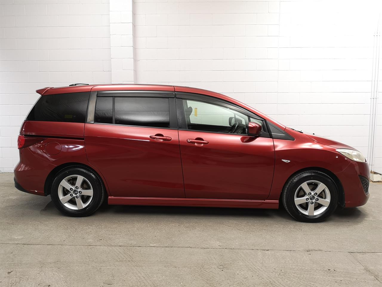 2013 Mazda Premacy