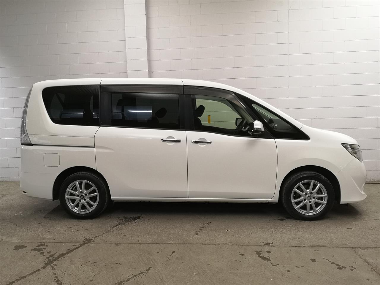 2016 Nissan Serena