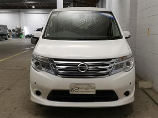 2016 Nissan Serena - Thumbnail