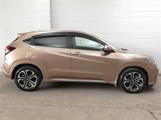 2017 Honda Vezel - Thumbnail