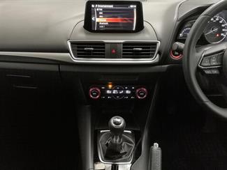 2018 Mazda Axela - Thumbnail