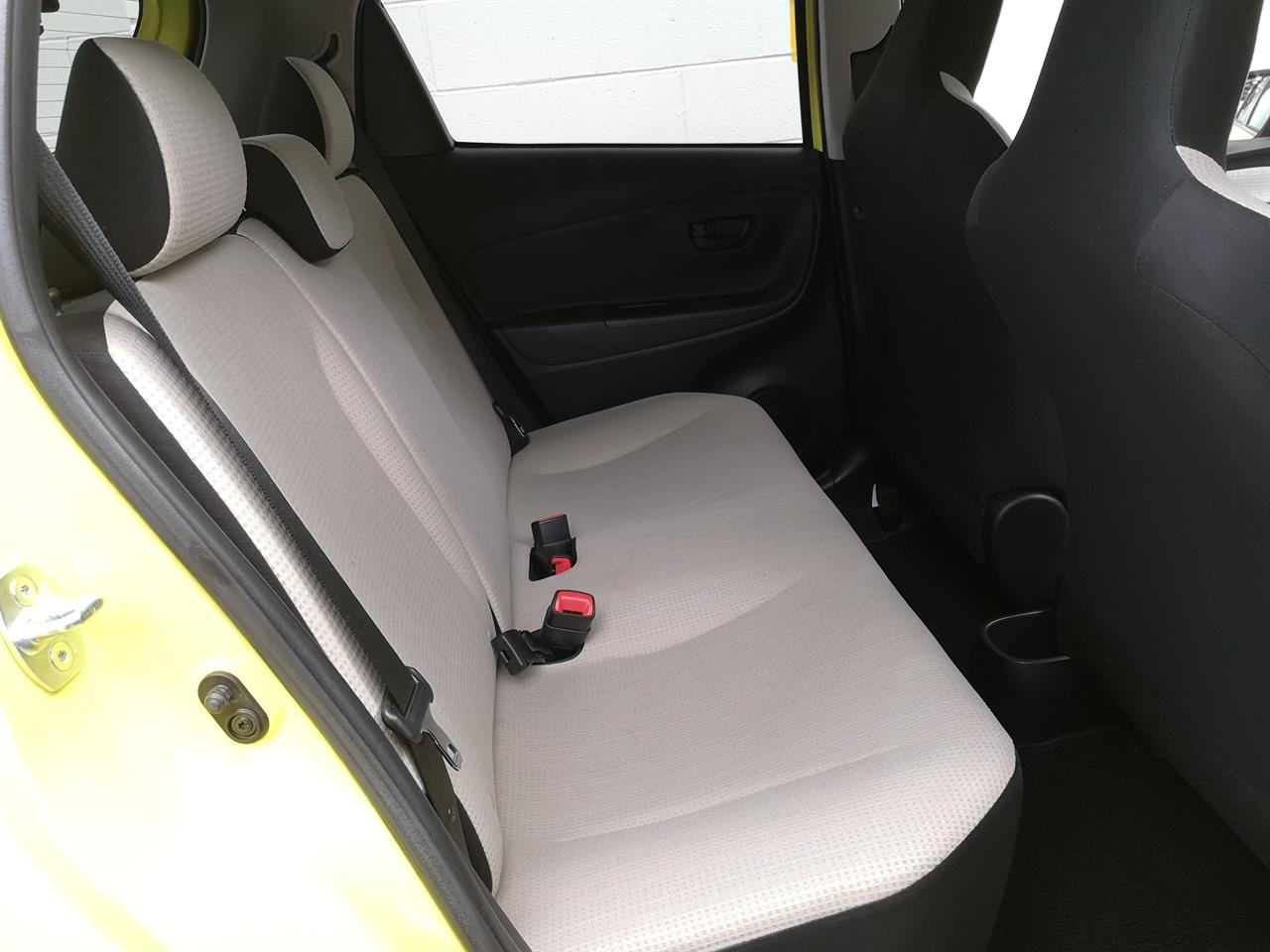2016 Toyota Vitz