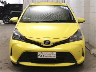 2016 Toyota Vitz - Thumbnail