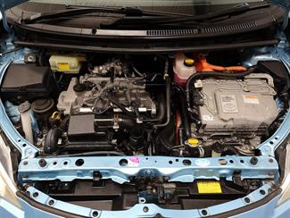 2013 Toyota Aqua - Thumbnail