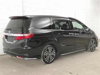 2015 Honda Odyssey - Thumbnail