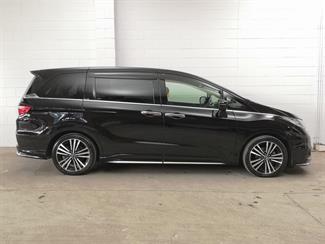 2015 Honda Odyssey - Thumbnail