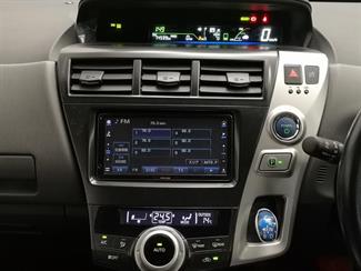 2012 Toyota Prius - Thumbnail