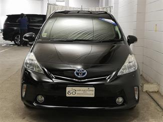 2012 Toyota Prius - Thumbnail
