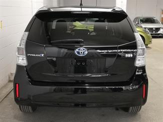 2012 Toyota Prius - Thumbnail
