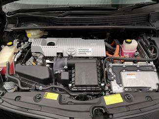 2012 Toyota Prius - Thumbnail