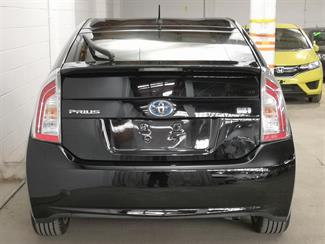 2012 Toyota Prius - Thumbnail