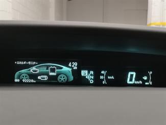 2013 Toyota Prius - Thumbnail