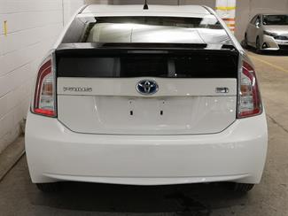 2014 Toyota Prius - Thumbnail