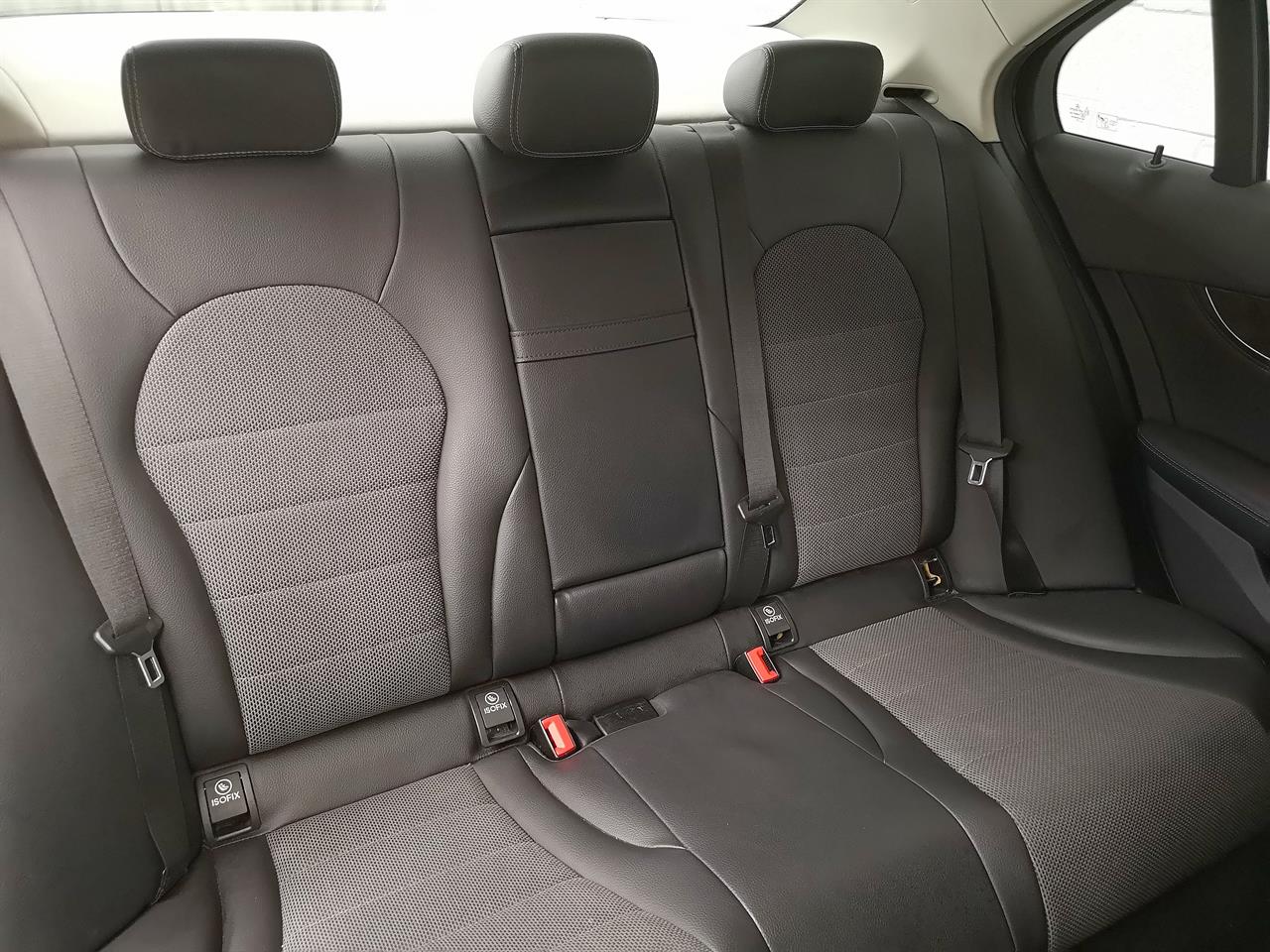 2016 Mercedes-Benz C 200