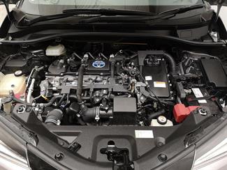 2018 Toyota C-HR - Thumbnail